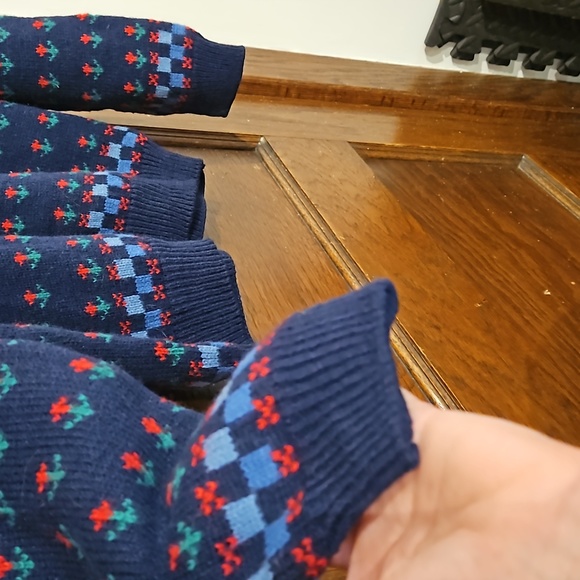 Vintage Cat Sweater - Picture 6 of 9